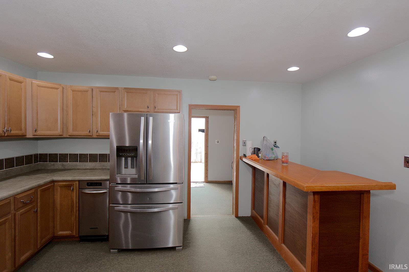 447 Hannah Street Huntington, IN 46750 - Photo 19 of 46