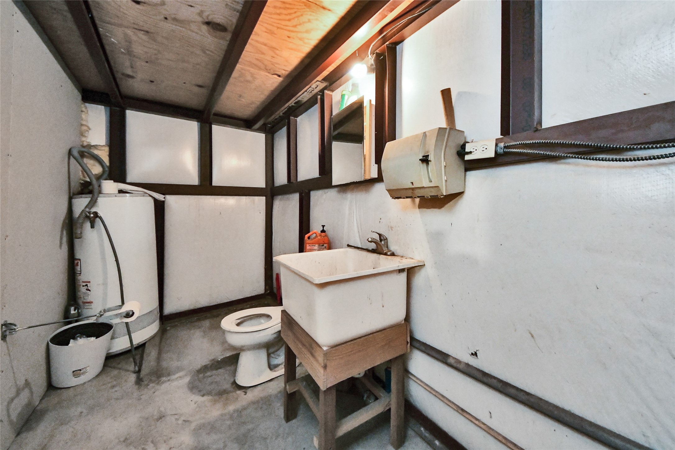 5310 Logston Lane Spring, TX 77389 - Photo 22 of 47 Warehouse Restroom ready for a shower to be built.