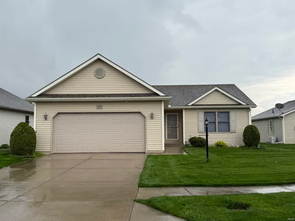 $252,500 | 1122 Park Meadows Drive, Goshen, IN 46526