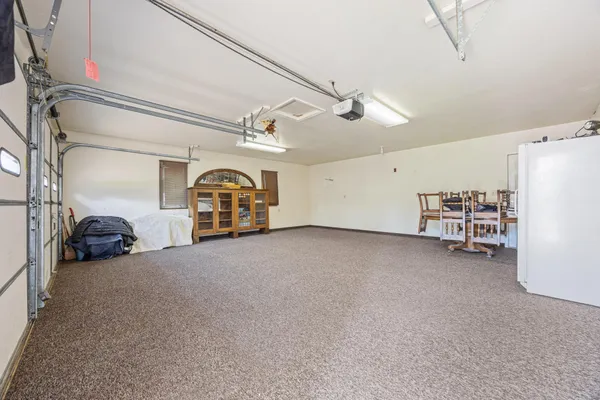 $2,399,900 | 16460 38th Street Southeast, Mapleton, ND 58059