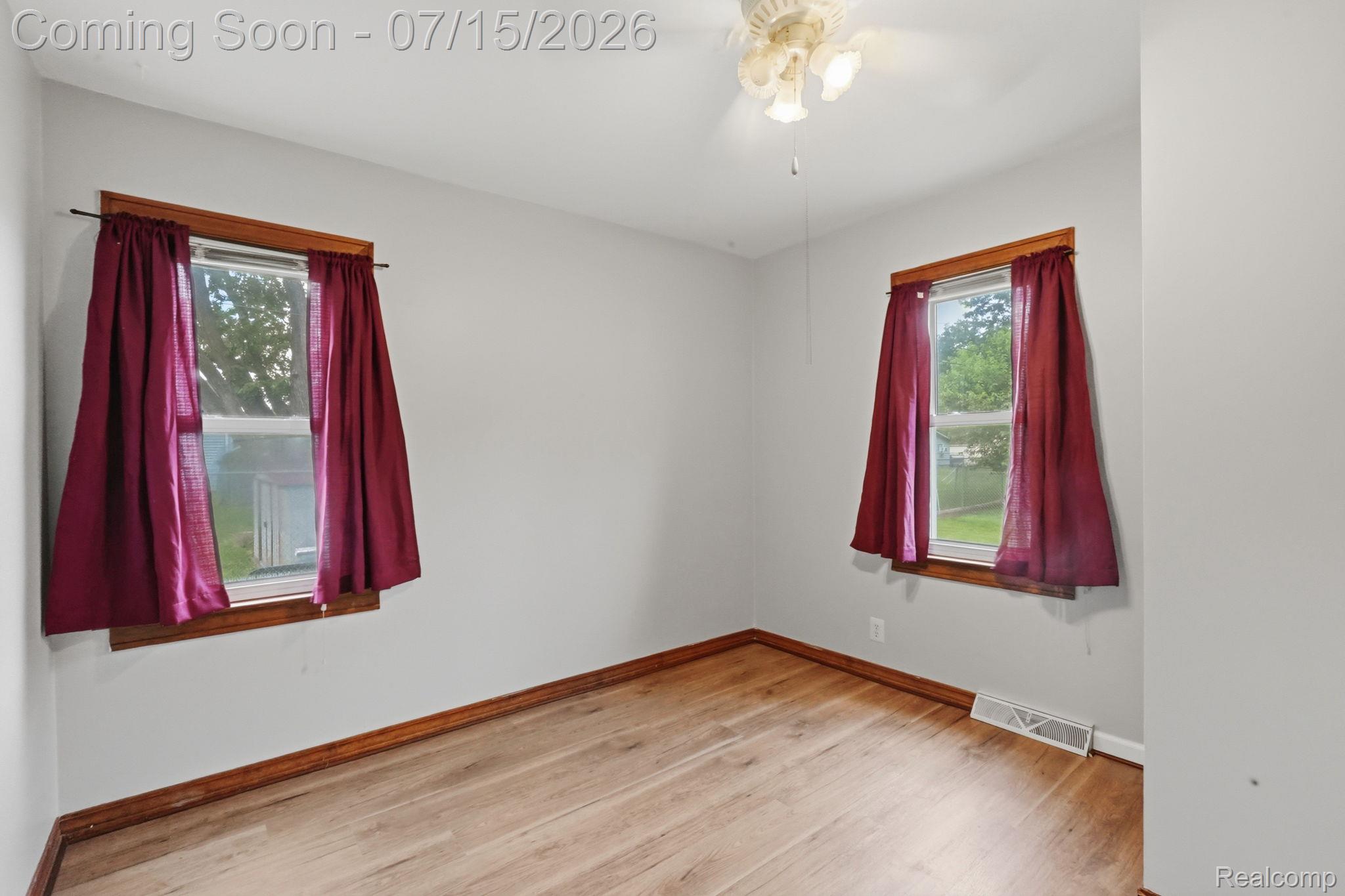 7571 Marlowe Road Belleville, MI 48111 - Photo 15 of 25 15-web-or-mls-vanburen_015.jpg