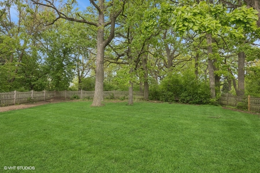 7102 Silver Lake Road Cary, IL 60013 - Photo 22 of 32 a view of a lush green space