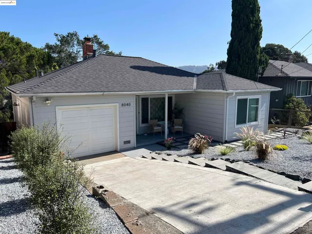 $925,000 | 8040 Crest, Oakland, CA 94605