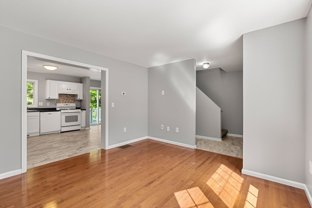111 Beach Road, Unit 9 Salisbury, MA 01952 - Photo 9 of 42