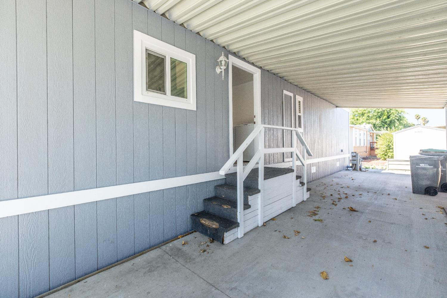 3901 Lake Road, Unit 151 West Sacramento, CA 95691 - Photo 6 of 18 a view of a room with gym equipment