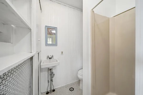 $289,500 | 514 Cincinnati Avenue, Egg Harbor City, NJ 08215