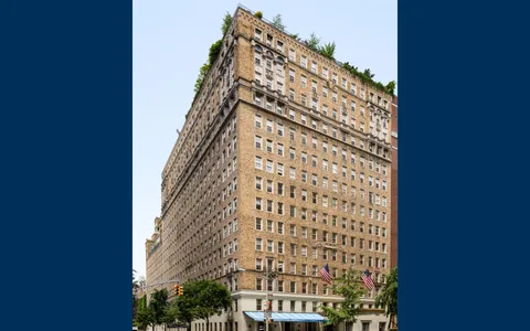 $3,600 | 24 5th Avenue, Unit 525 | Greenwich Village