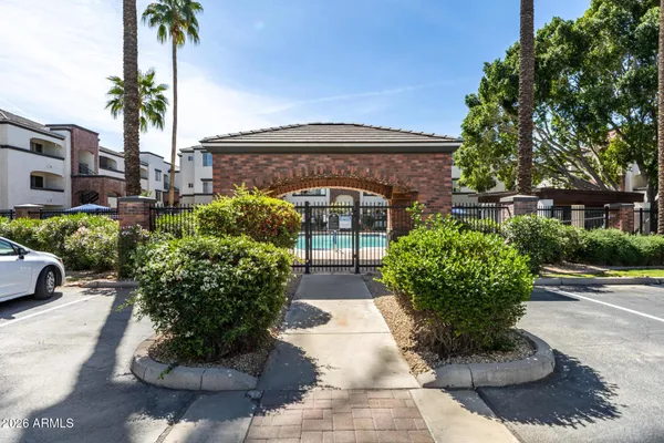 $1,200 | 3302 North 7th Street, Unit 210, Phoenix, AZ 85014