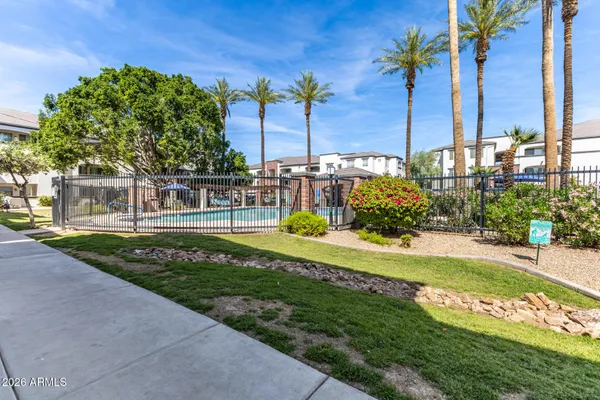 $1,200 | 3302 North 7th Street, Unit 210, Phoenix, AZ 85014