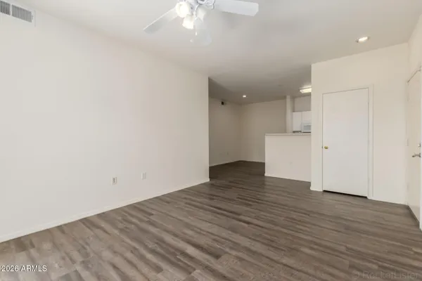 $1,200 | 3302 North 7th Street, Unit 210, Phoenix, AZ 85014