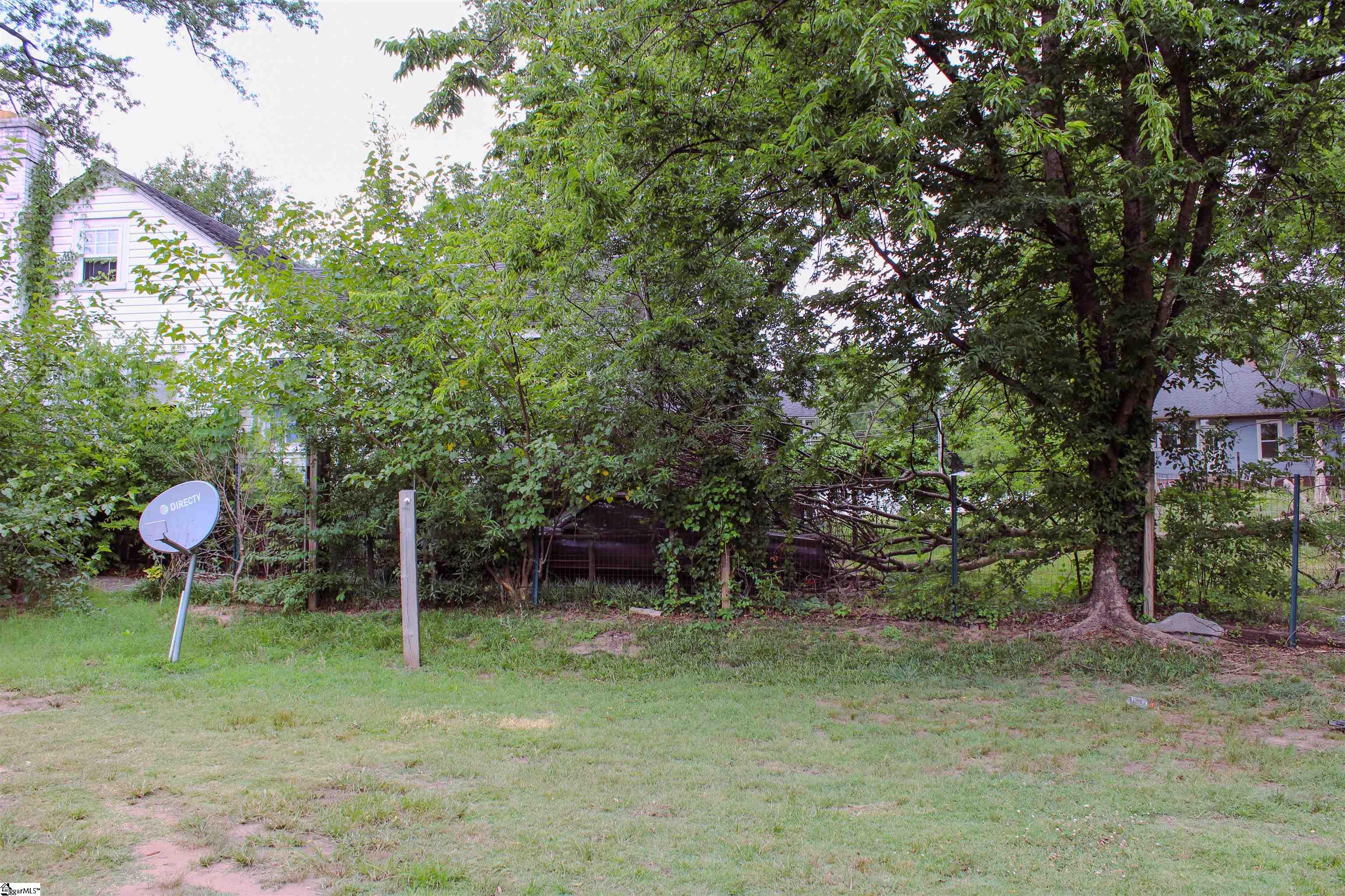 517 Trade Street Greer, SC 29651 - Photo 6 of 8
