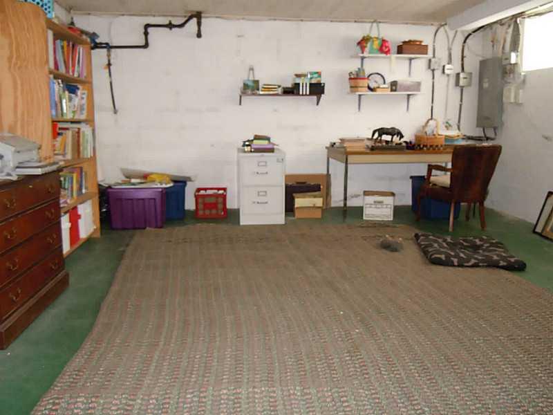 2044 Murdstone Road Upper St. Clair, PA 15241 - Photo 22 of 24 Basement/Game Room.