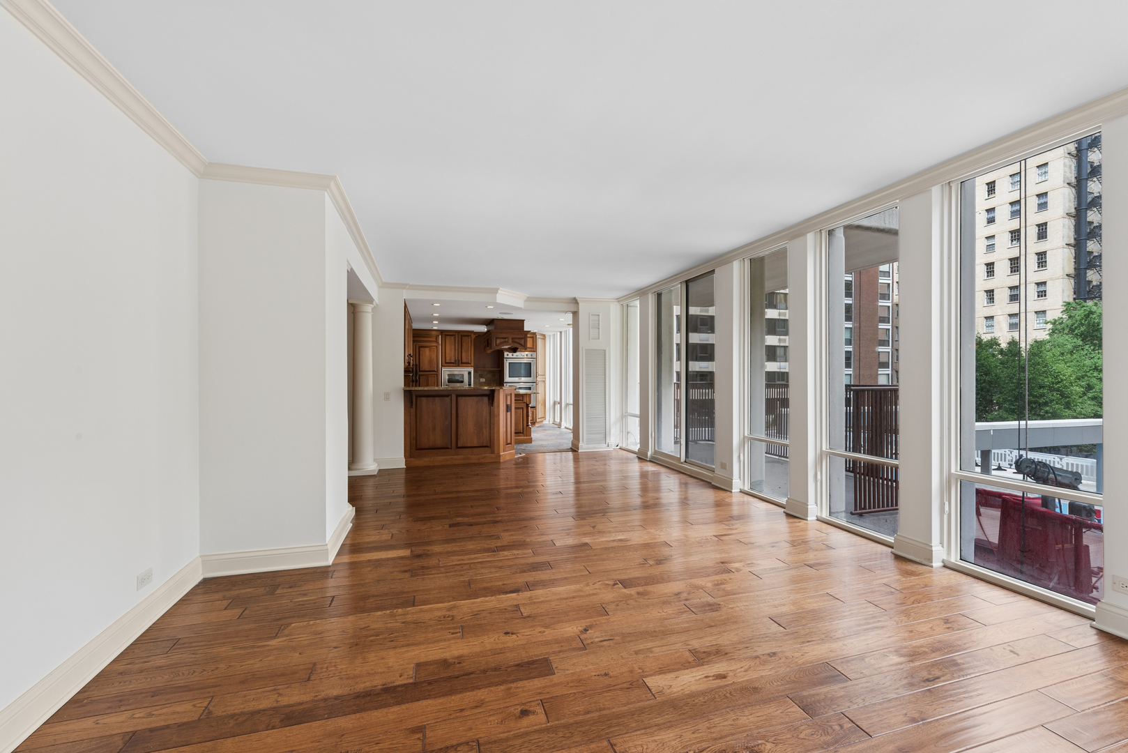 200 East Delaware Place, Unit 4DE Chicago, IL 60611 - Photo 12 of 47
