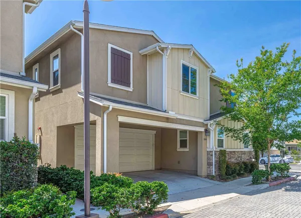 $4,200 | 399 North Avelina Way, Anaheim, CA 92805