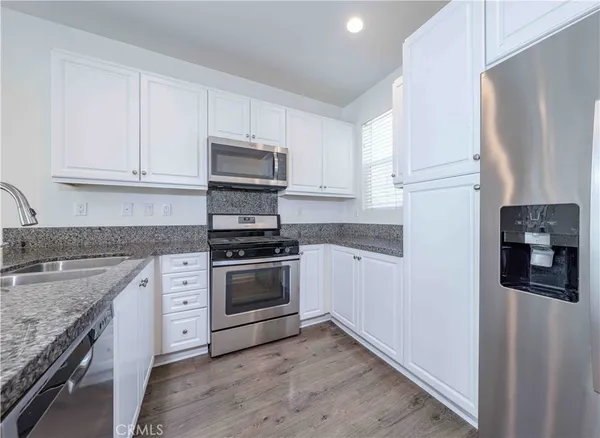 $4,200 | 399 North Avelina Way, Anaheim, CA 92805