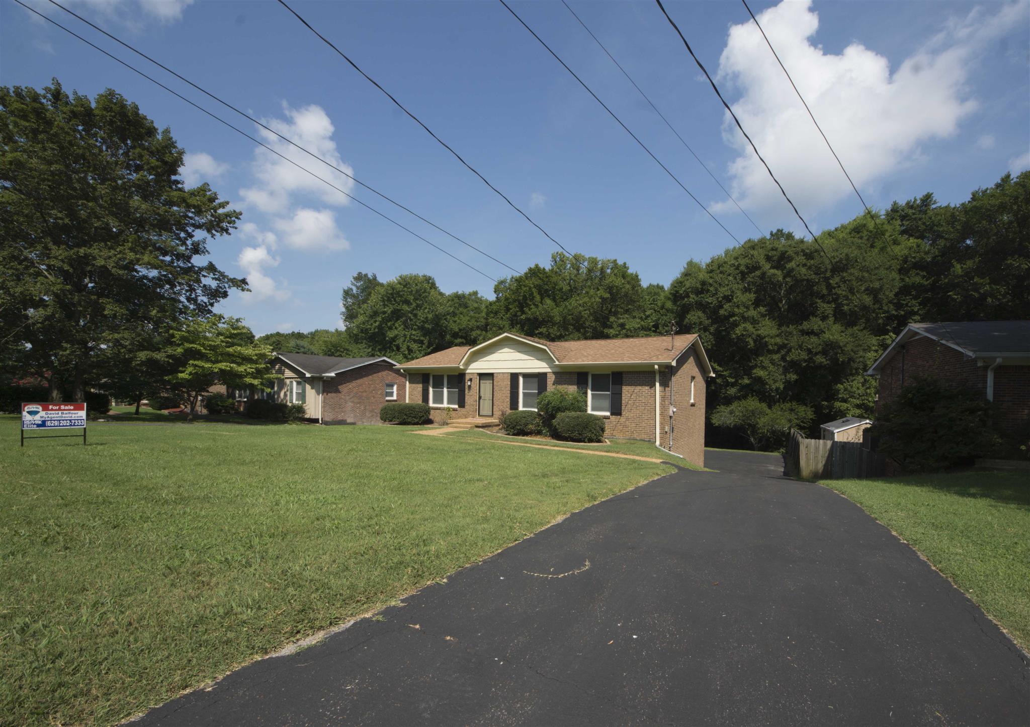 552 Holt Valley Road Nashville, TN 37209 - Photo 2 of 29 Gallery Image 2