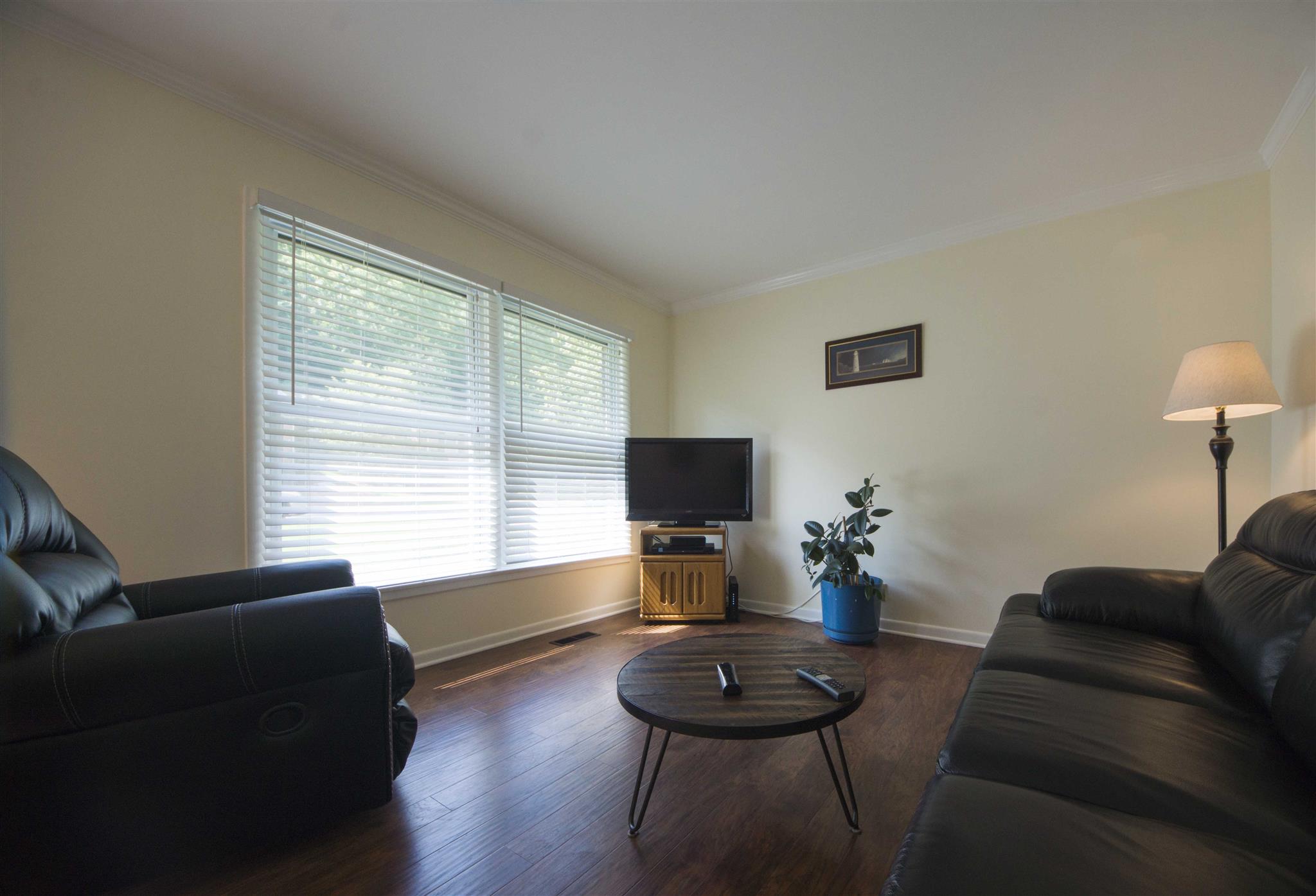 552 Holt Valley Road Nashville, TN 37209 - Photo 4 of 29 Gallery Image 4