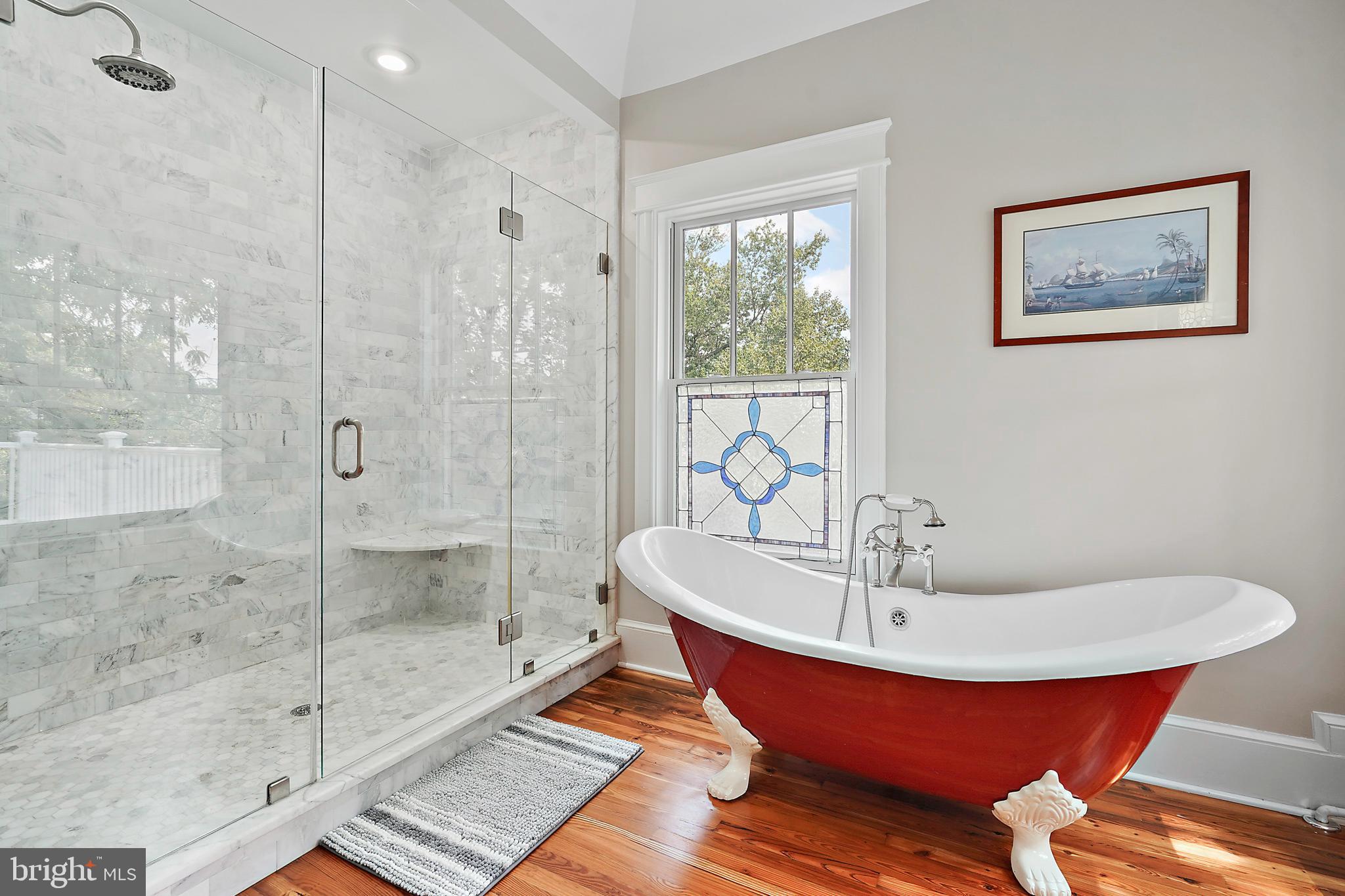 1503 Russell Road Alexandria, VA 22301 - Photo 17 of 31 a spacious bathroom with a bathtub and a sink
