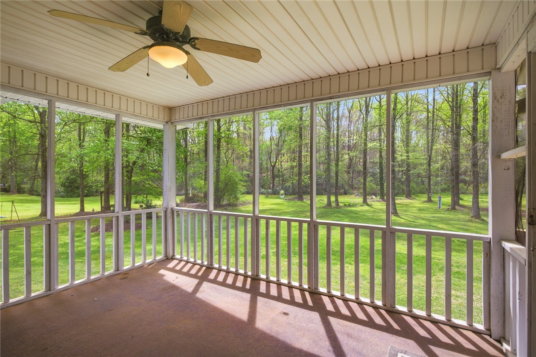305 Wildwood Road Walhalla, SC 29691 - Photo 5 of 42