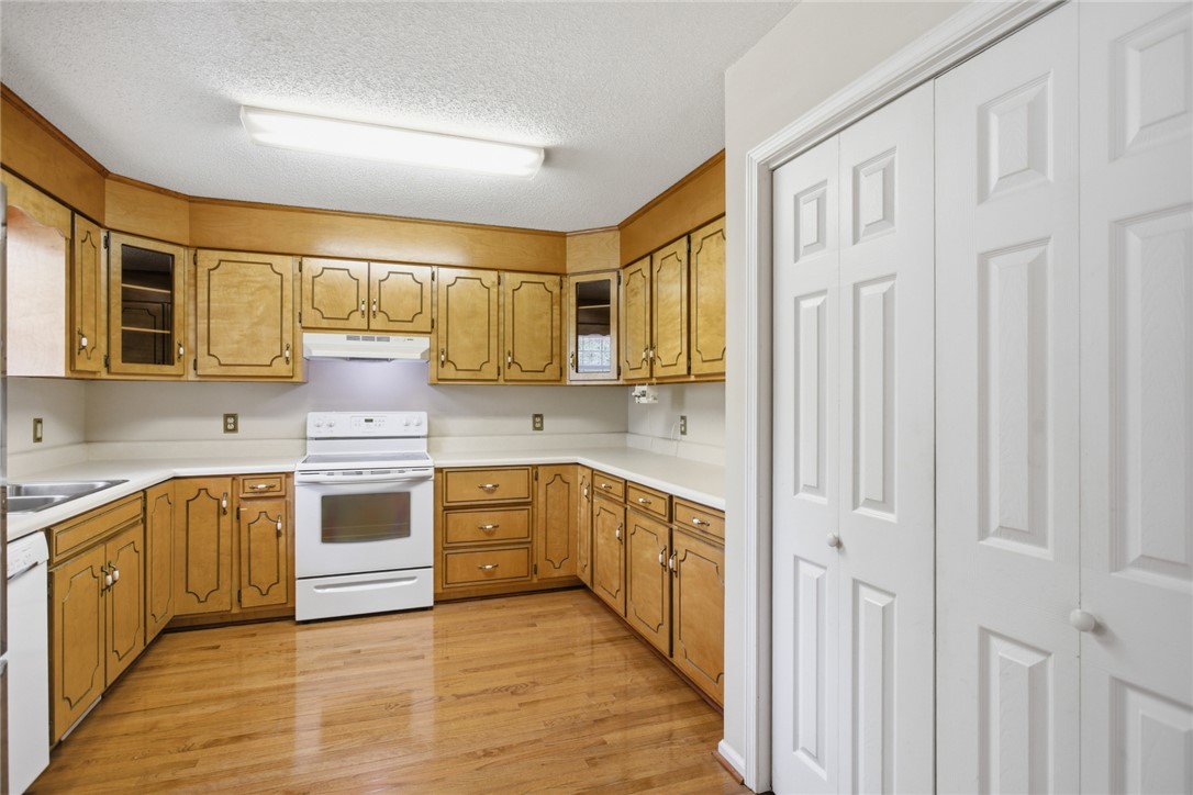 305 Wildwood Road Walhalla, SC 29691 - Photo 10 of 42