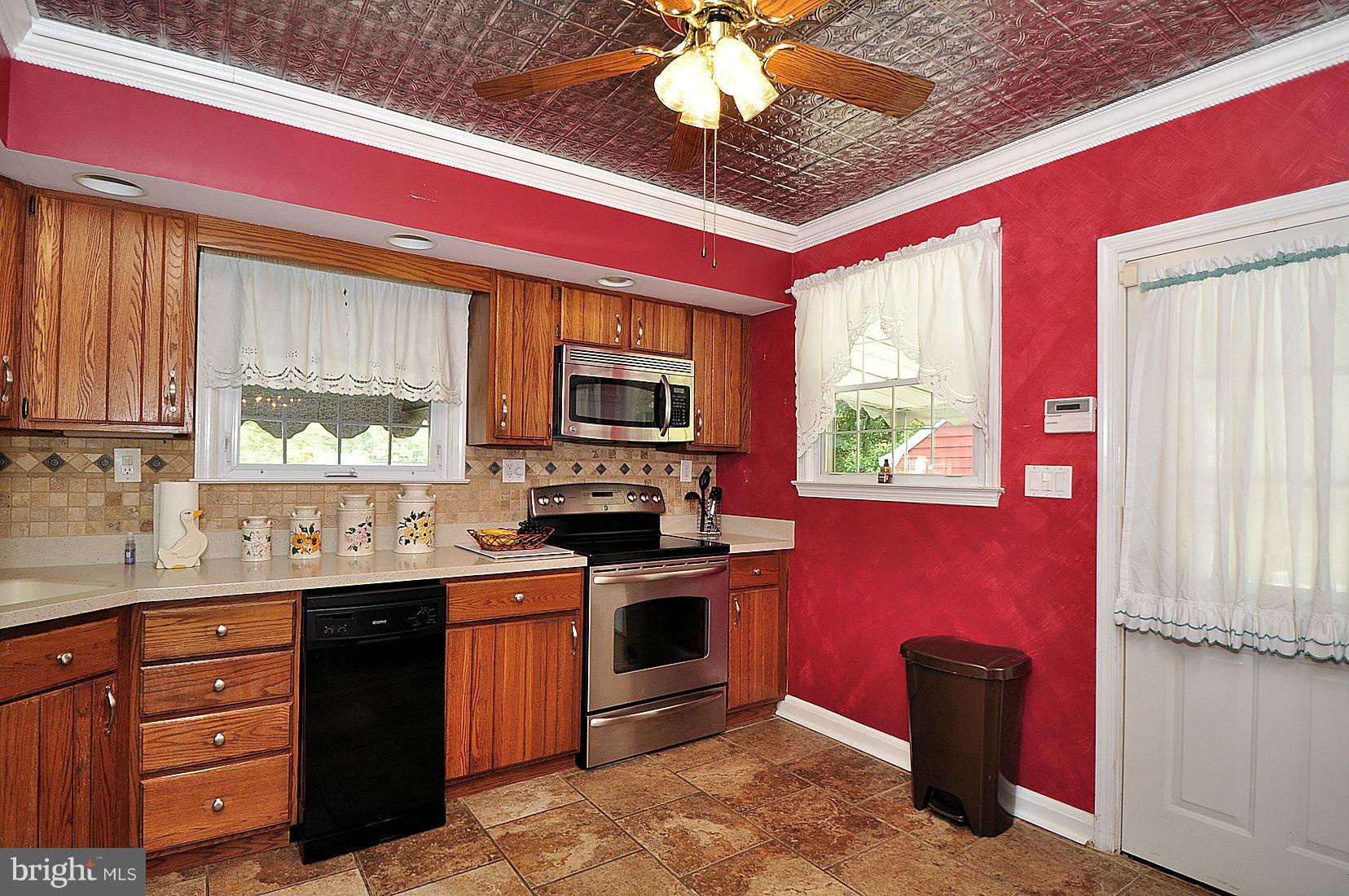 1116 Rosedale Avenue Baltimore, MD 21237 - Photo 12 of 22 Kitchen