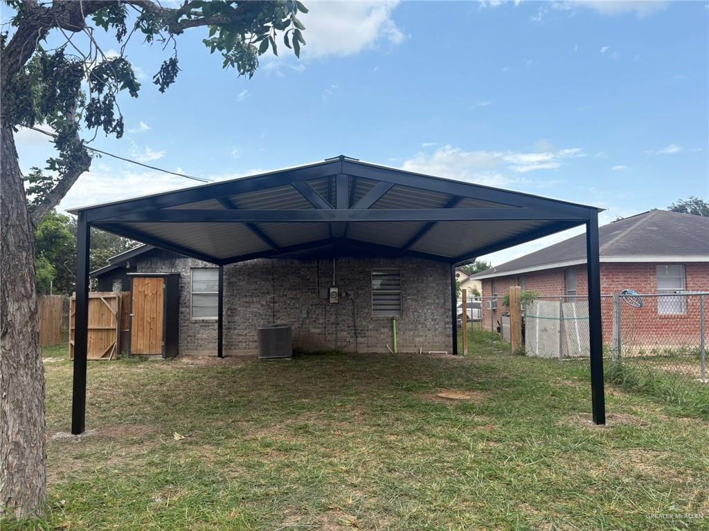 1103 West 26th Street Mission, TX 78574 - Photo 15 of 16 a view of a backyard
