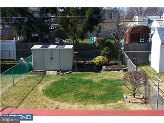 15028 Carter Road Philadelphia, PA 19116 - Photo 12 of 12 Exterior Back