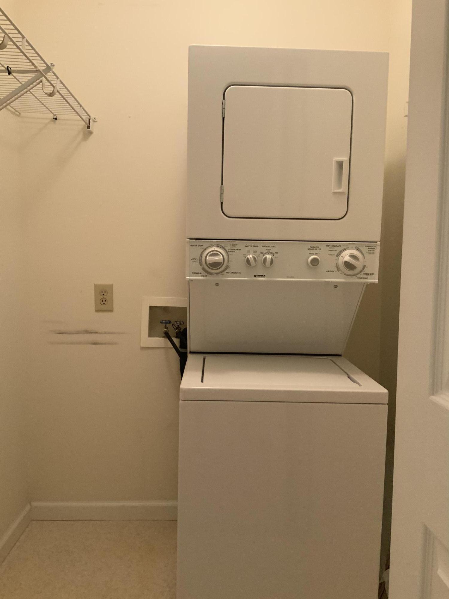 7910 Leverette Way, Unit 5 Powell, TN 37849 - Photo 10 of 13 ED333422-40BE-4166-A6C4-7B8A42F2912A