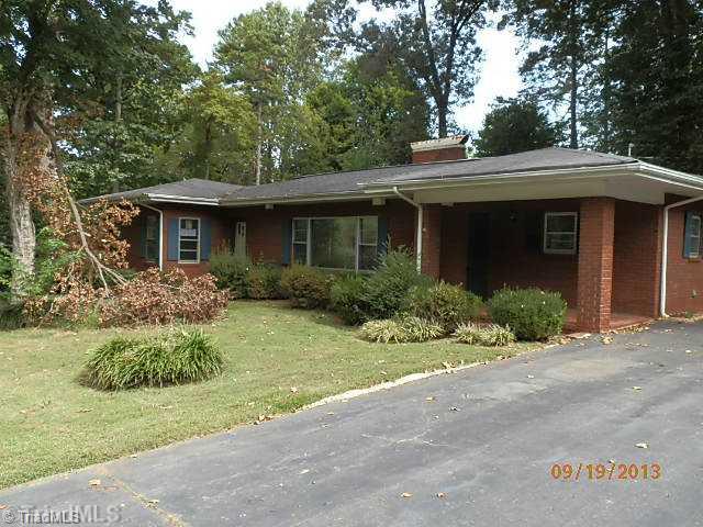 107 Ridgewood Drive Lexington, NC 27292 - Photo 1 of 16 Exterior Front.