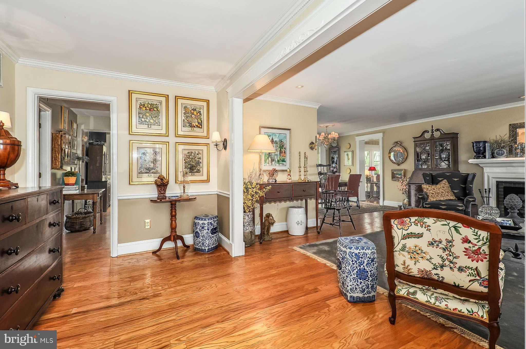 6217 Arkendale Road Alexandria, VA 22307 - Photo 9 of 30 Interior (General)