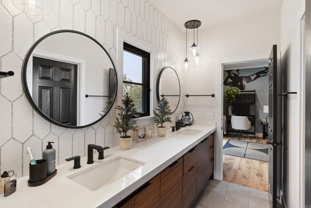 1220 Rancho Encinitas Drive Encinitas, CA 92024 - Photo 33 of 53