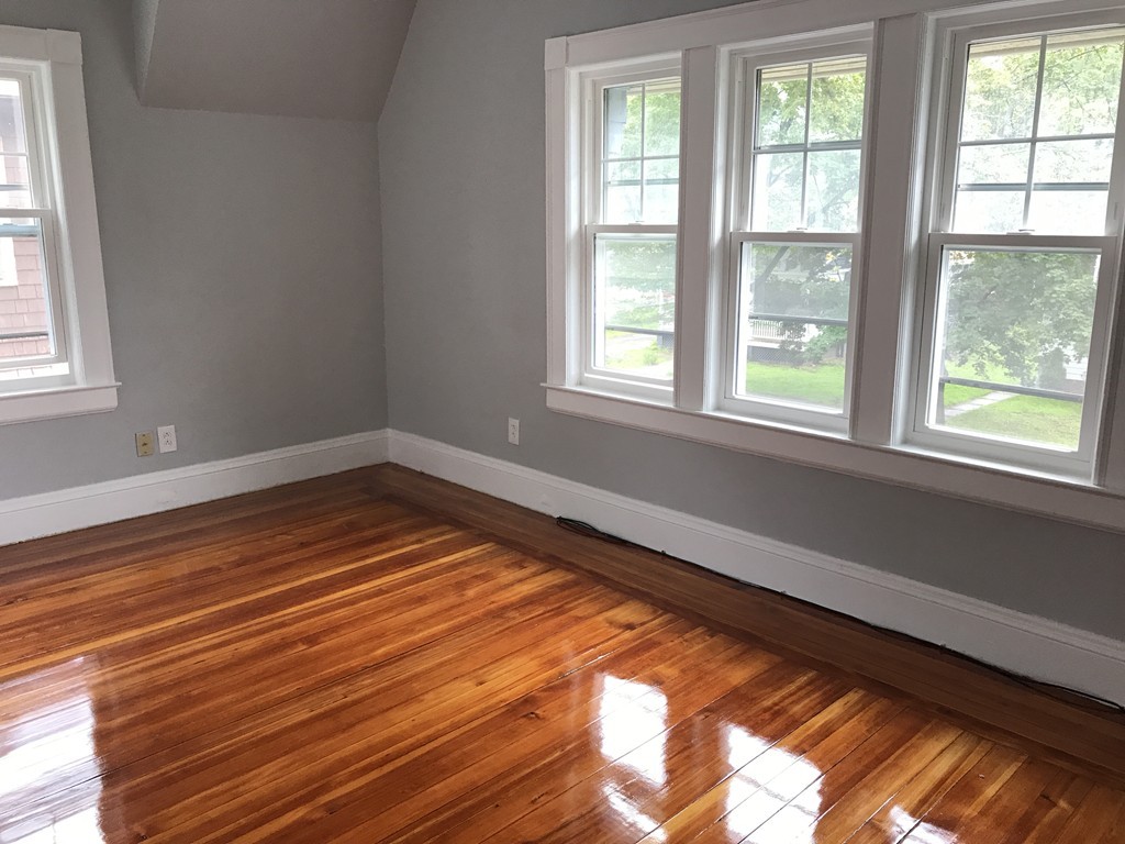 36 Westernview Street Springfield, MA 01108 - Photo 8 of 30