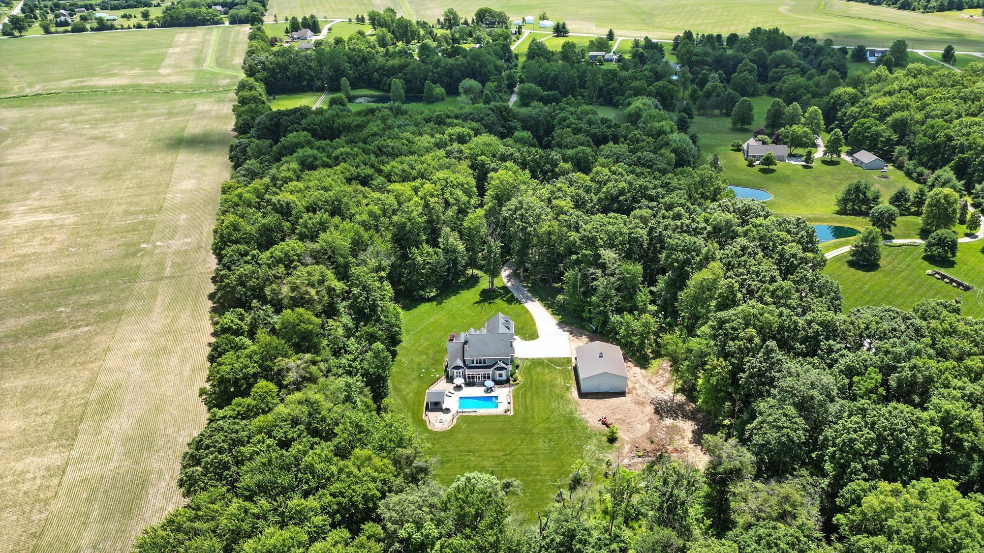 6211 Blue Church Road Sunbury, OH 43074 - Photo 2 of 92 005