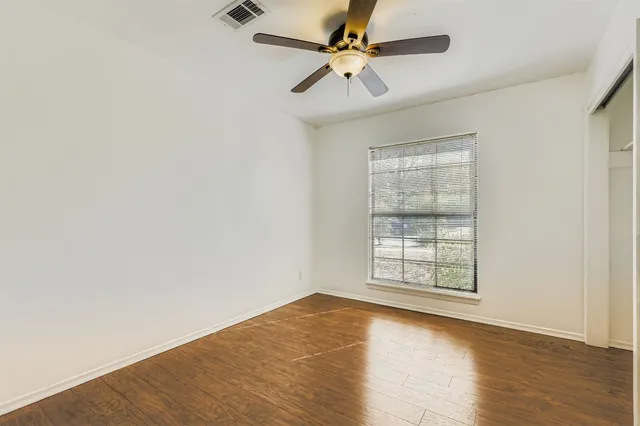 $700,000 | 5702 Fairlane Drive, Austin, TX 78757