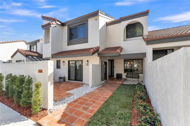 $550,000 | 12380 Southwest 94th Lane, Miami, FL 33186