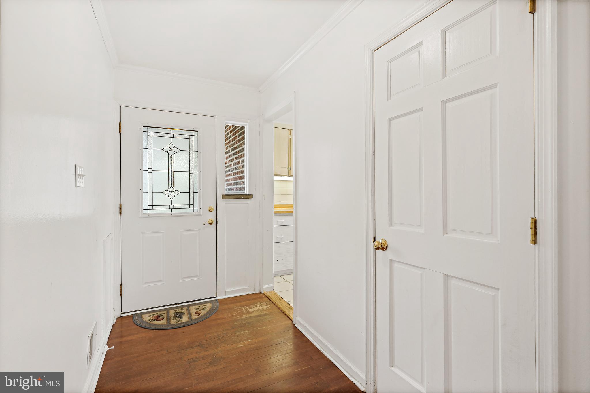 8001 Karl Road Alexandria, VA 22308 - Photo 4 of 40 Gallery Image 4