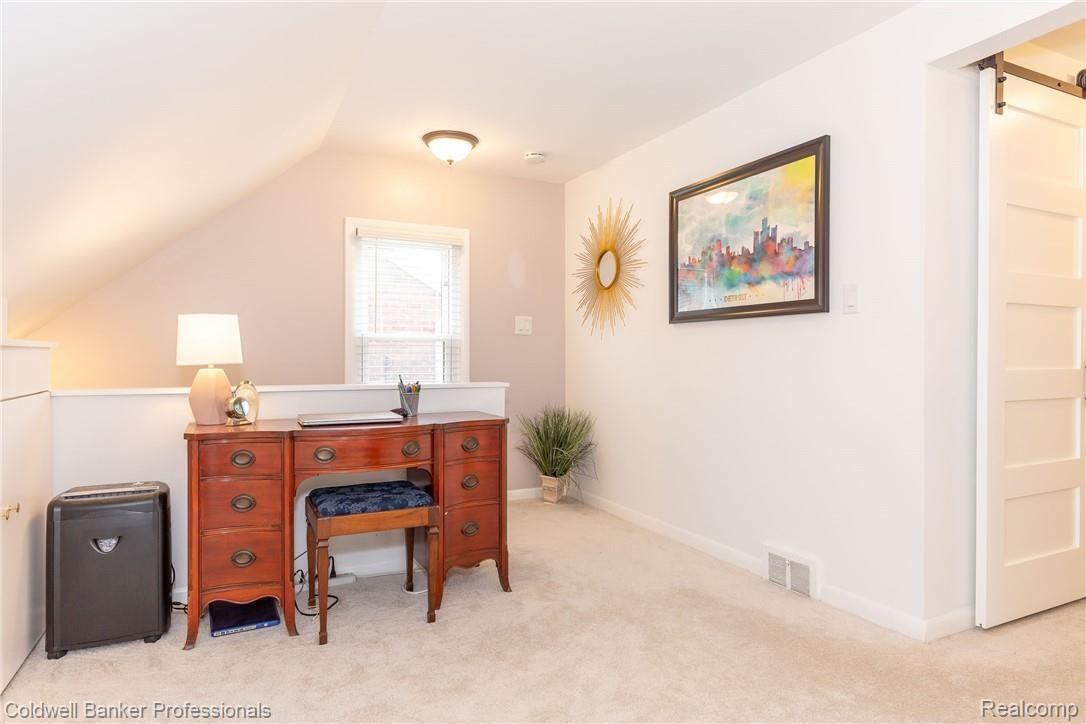 1339 Hampton Road Grosse Pointe, MI 48236 - Photo 18 of 32 592A1836-2.jpg