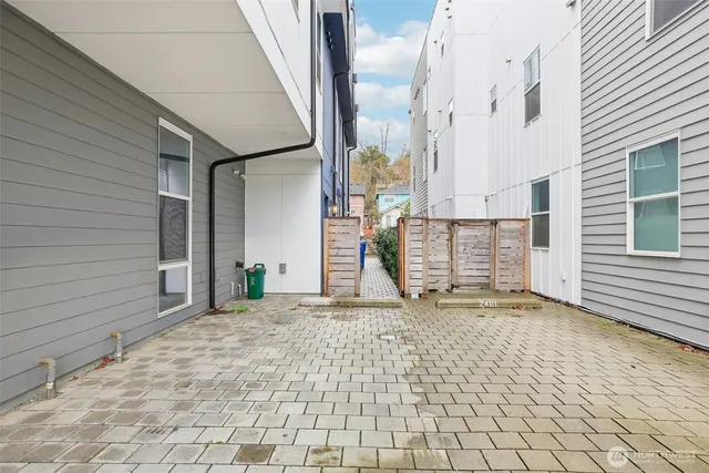 $699,000 | 2403 Southwest Edmunds Street, Seattle, WA 98106