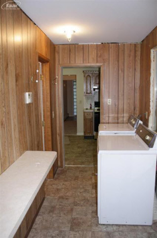 2115 Covert Road Burton, MI 48509 - Photo 23 of 32 20179494-22.JPG