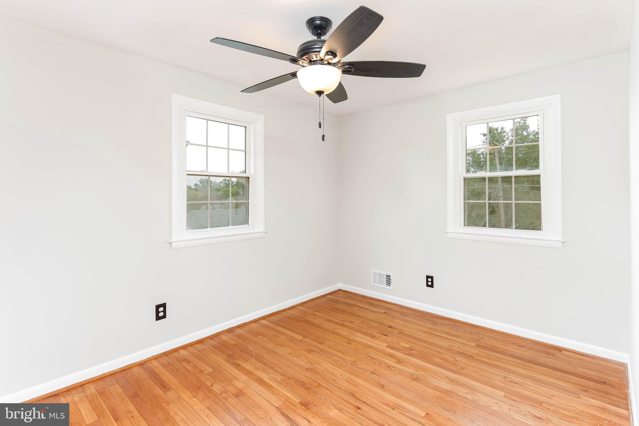 531 Anneslie Road Baltimore, MD 21212 - Photo 35 of 39 Third bedroom