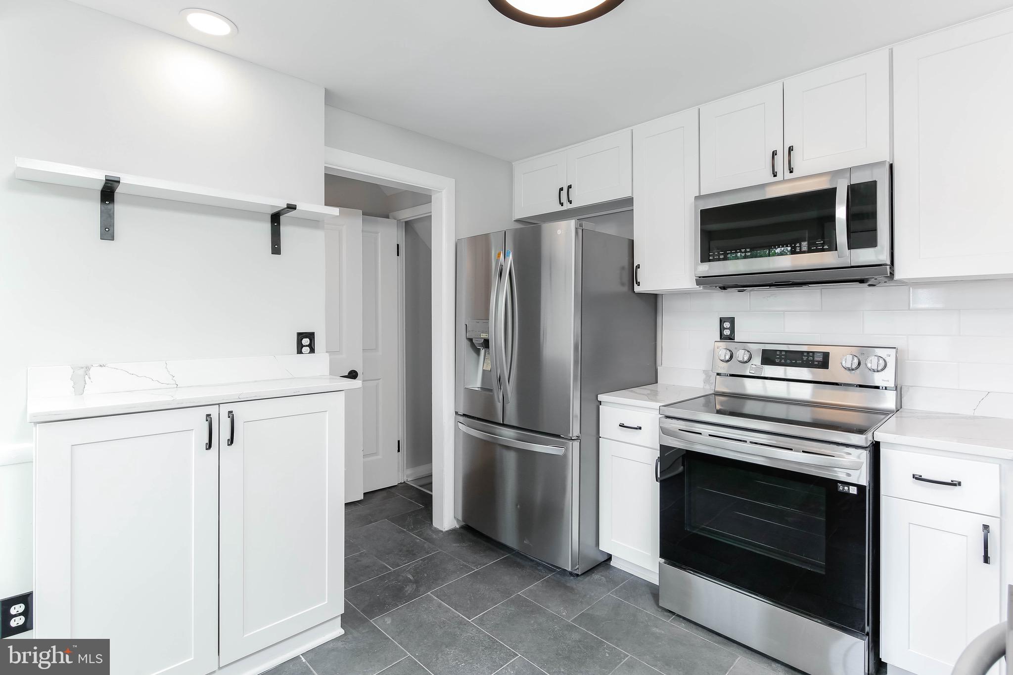 531 Anneslie Road Baltimore, MD 21212 - Photo 8 of 39 High-end appliances