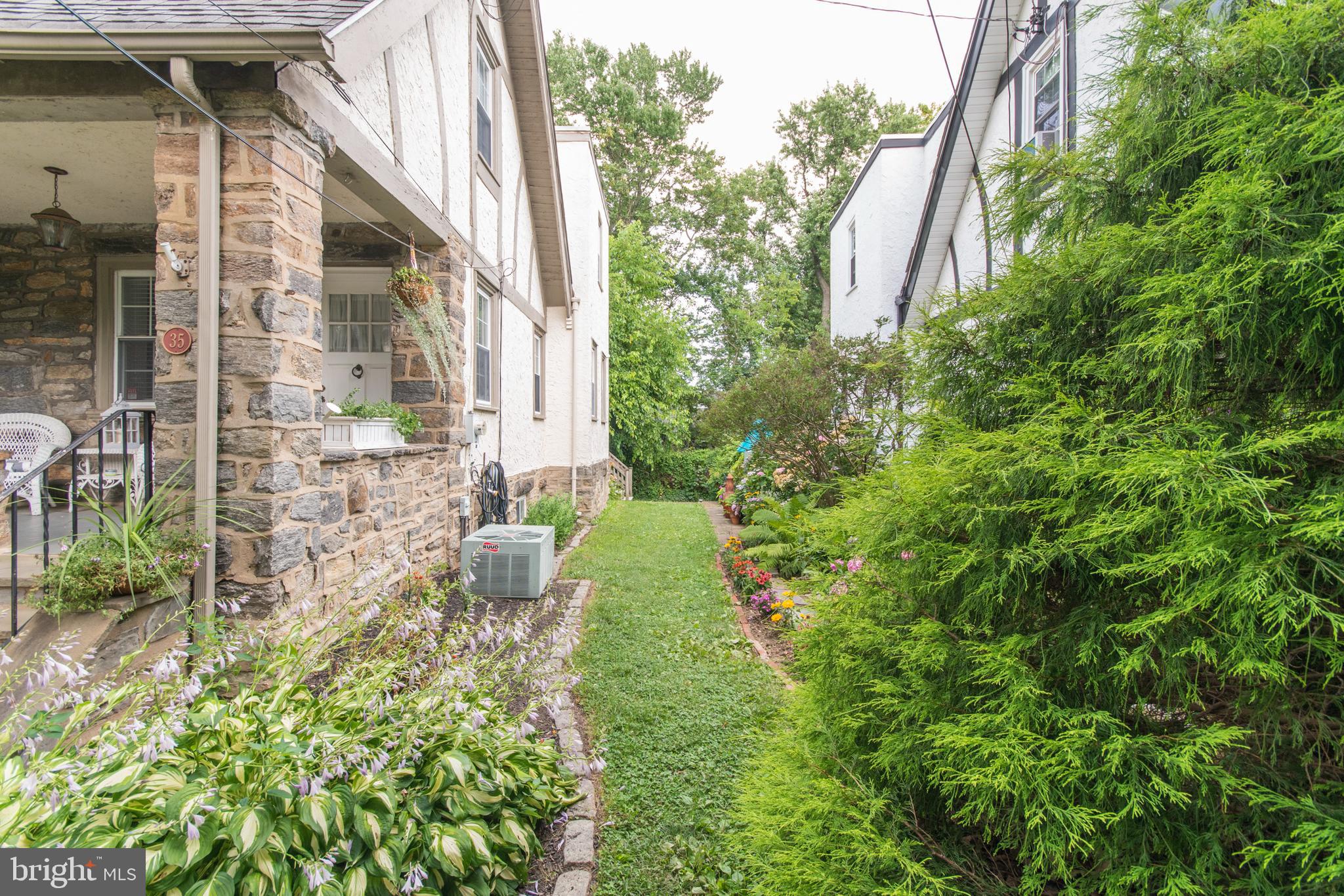 35 Chatham Road Ardmore, PA 19003 - Photo 4 of 28