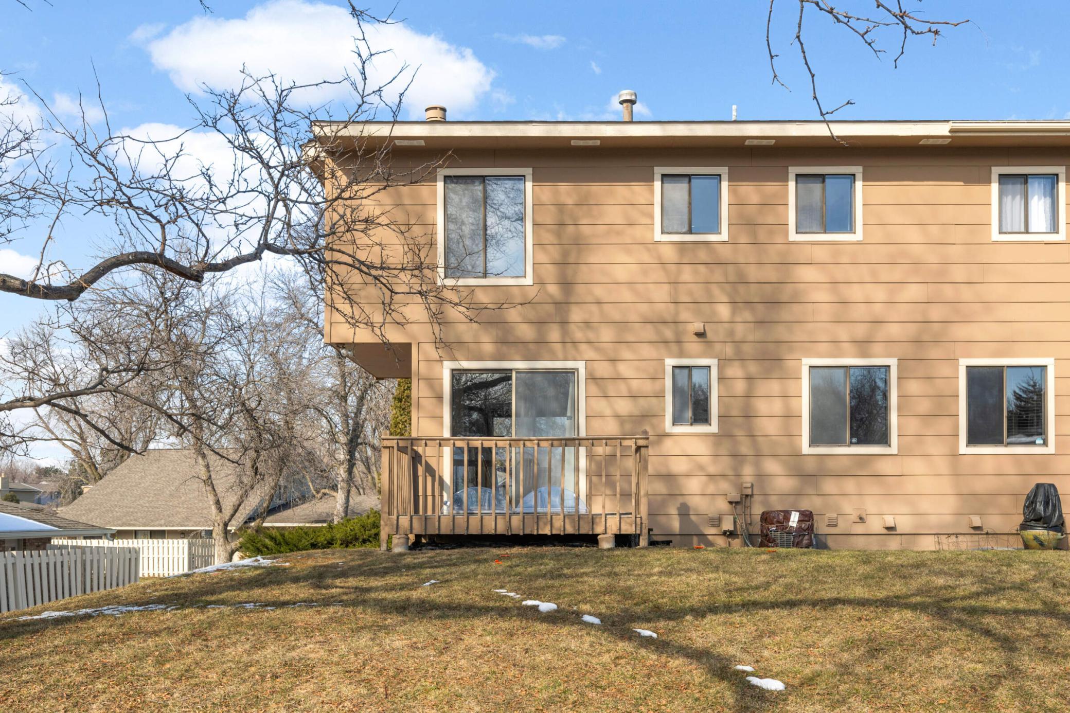 2211 Kings Valley Road Golden Valley, MN 55427 - Photo 22 of 31 Gallery Image 22