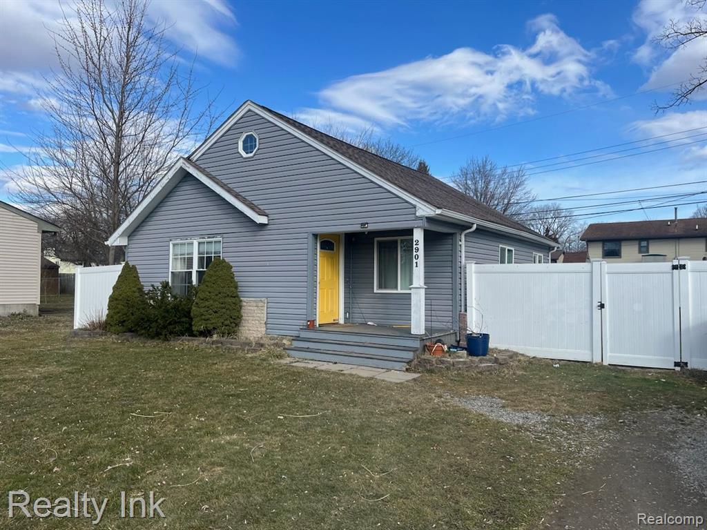 2901 Simpson Drive Rochester Hills, MI 48309 - Photo 1 of 16