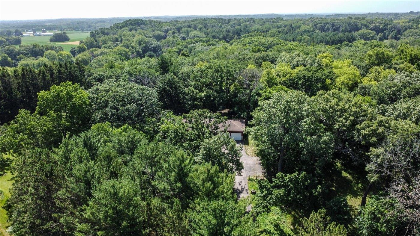 4031 Lally Road Oregon, WI 53575 - Photo 16 of 61