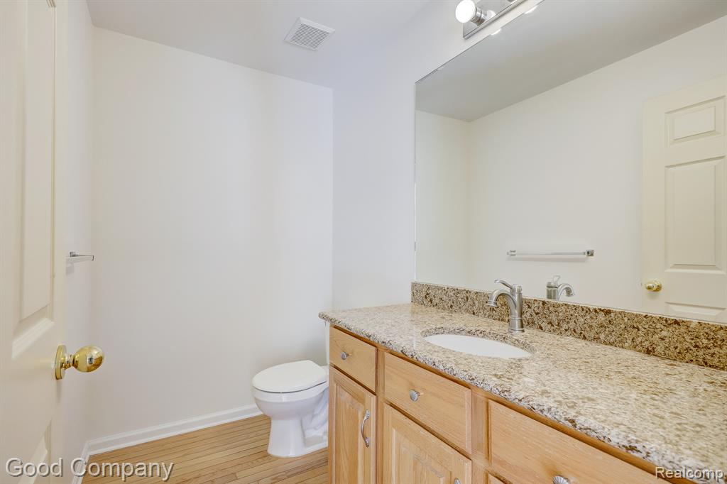 3526 Inverness Drive Rochester, MI 48306 - Photo 35 of 82