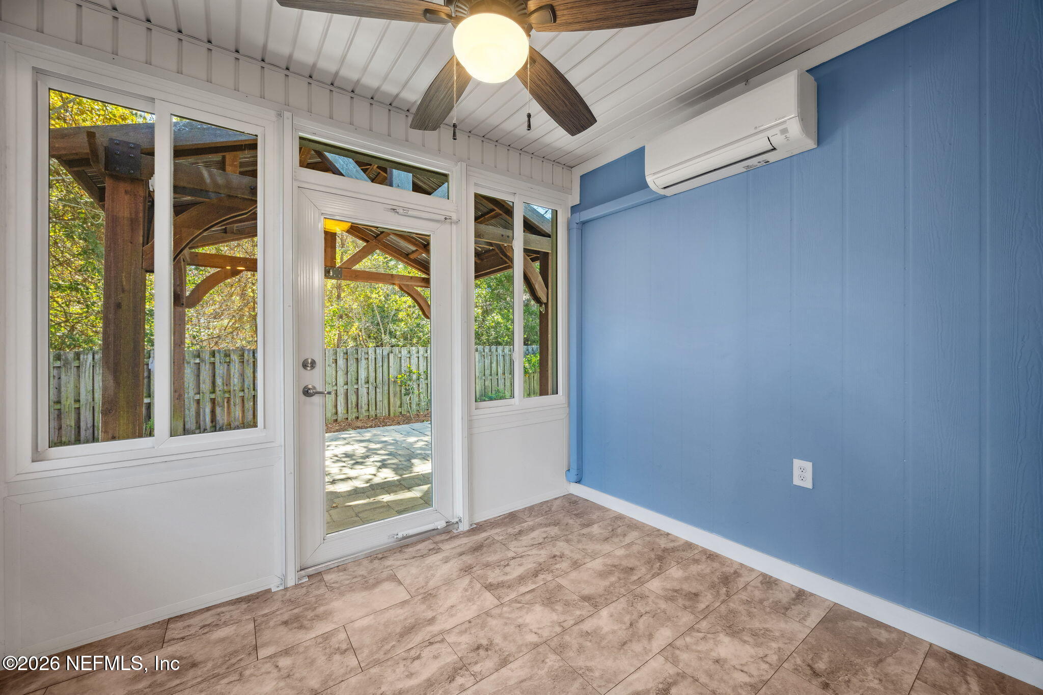 1602 Indigo Street Fernandina Beach, FL 32034 - Photo 31 of 35 a view of an empty room with a window