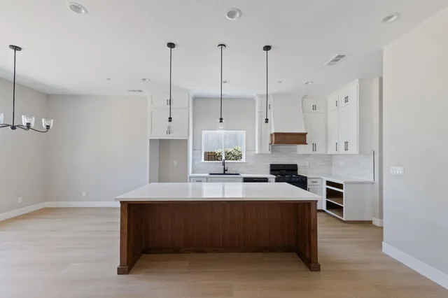 $550,000 | 8440 Lake Shore Drive, Chowchilla, CA 93610