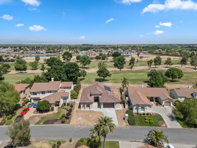 $550,000 | 8440 Lake Shore Drive, Chowchilla, CA 93610