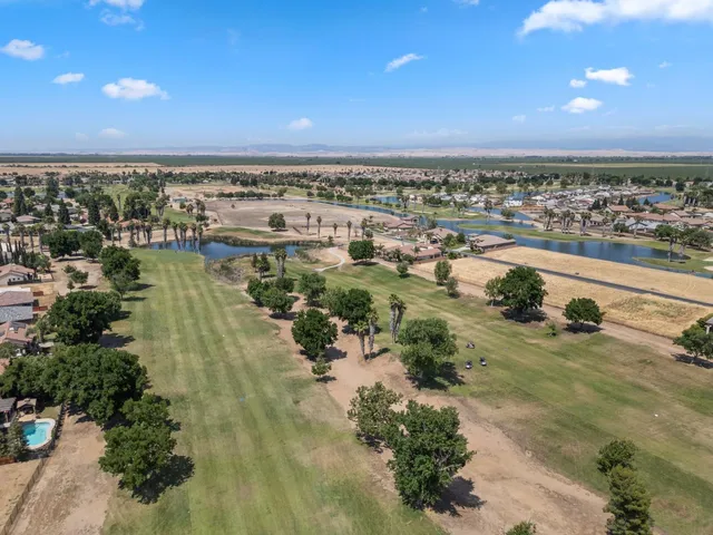 $550,000 | 8440 Lake Shore Drive, Chowchilla, CA 93610